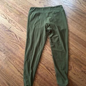 Lularoe army green TC leggings